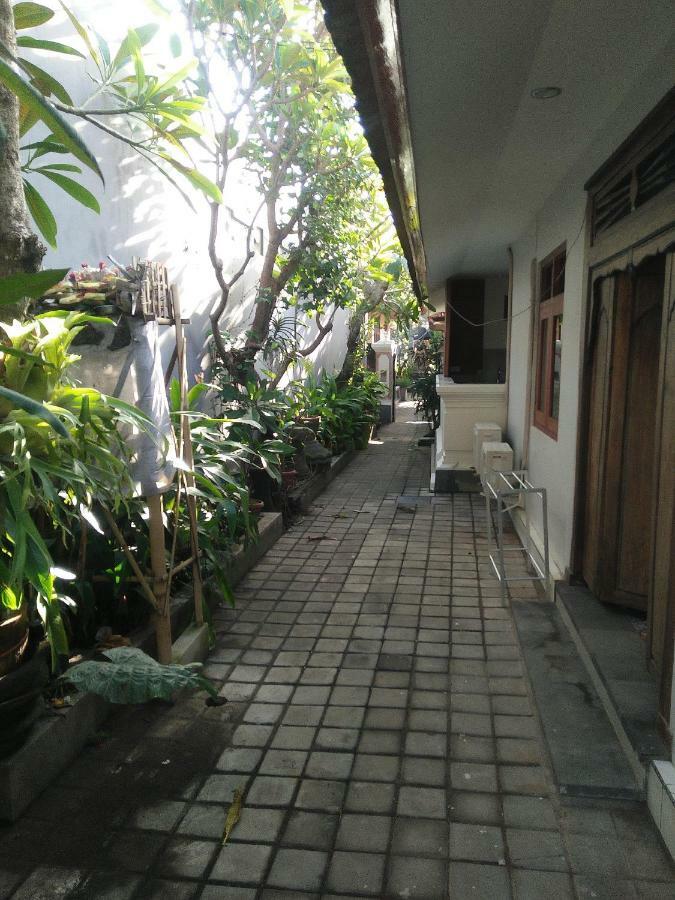 Made House Homestay And Dormitory Sanur Exterior foto