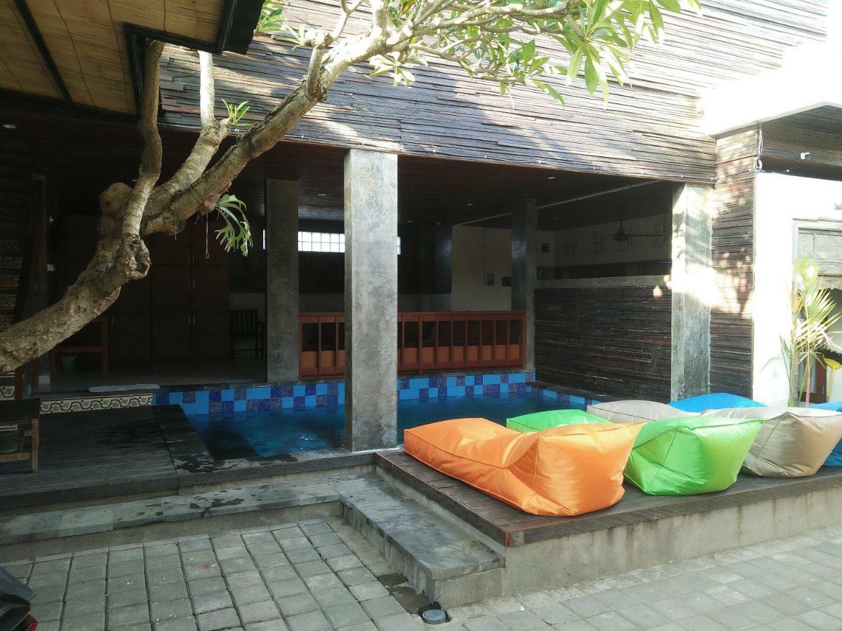 Made House Homestay And Dormitory Sanur Exterior foto