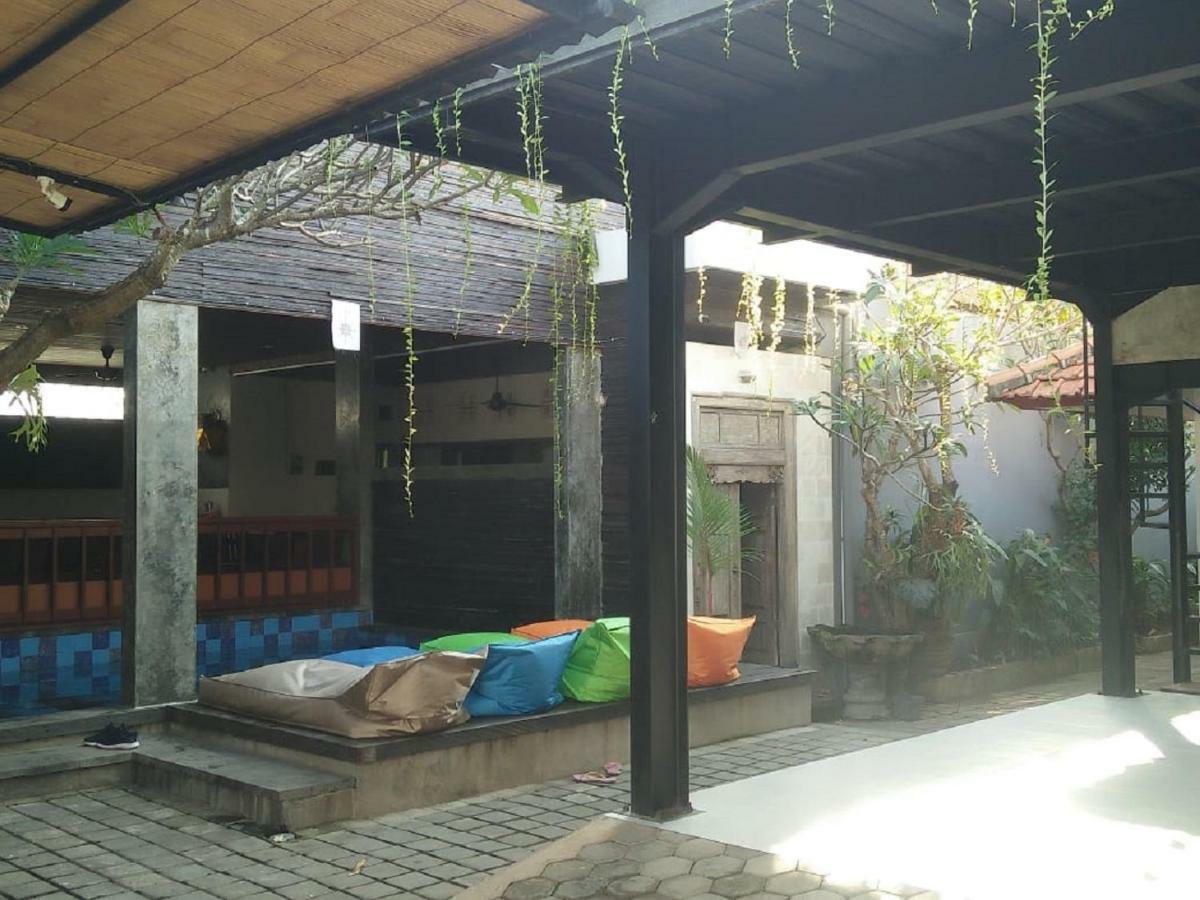 Made House Homestay And Dormitory Sanur Exterior foto