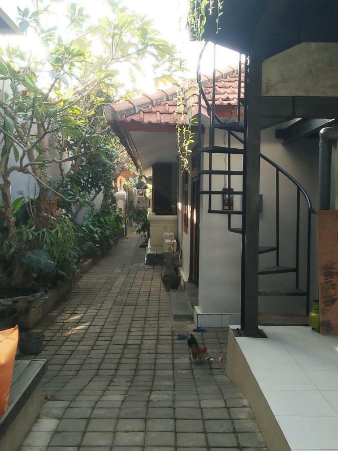 Made House Homestay And Dormitory Sanur Exterior foto